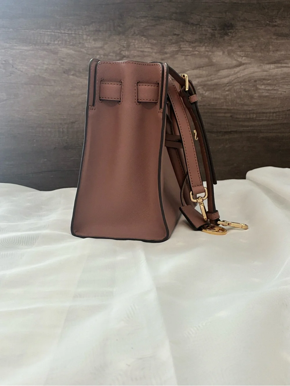 MICHAEL KORS Chestnut Brown Leather Satchel with Gold Hardware